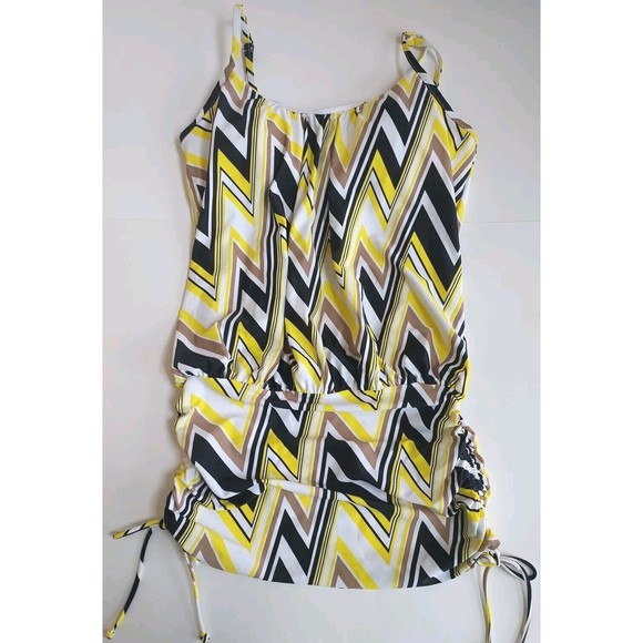 NWOT Ladies Chevron Underwire Bra Top Adjustable Length Swimsuit Top Size Large - Picture 1 of 8